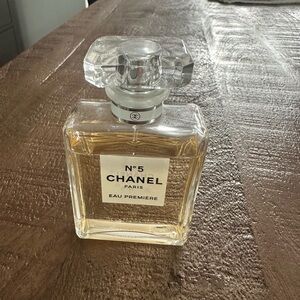 Chanel No. 5 Eau Premiere Eau de Parfum Spray 1.7 fl oz / 50 mL